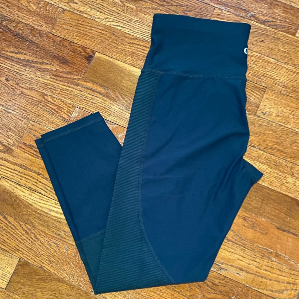 Dark green leggings